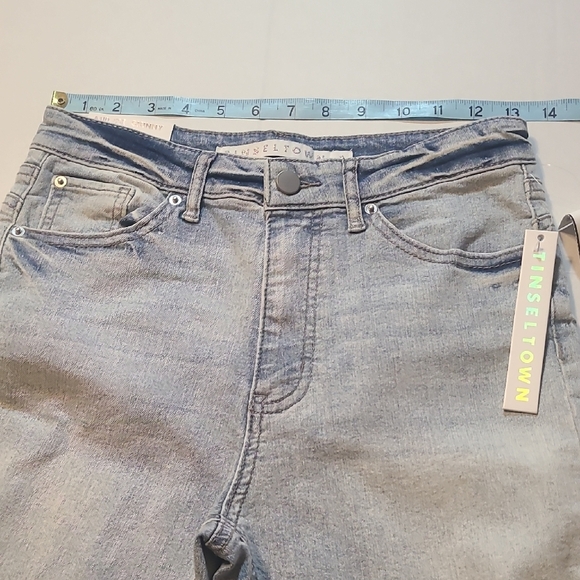 Tinseltown Women's Juniors Light Blue Jeans Distressed Mid-rise Skinny Sz 3/26 - Picture 5 of 9